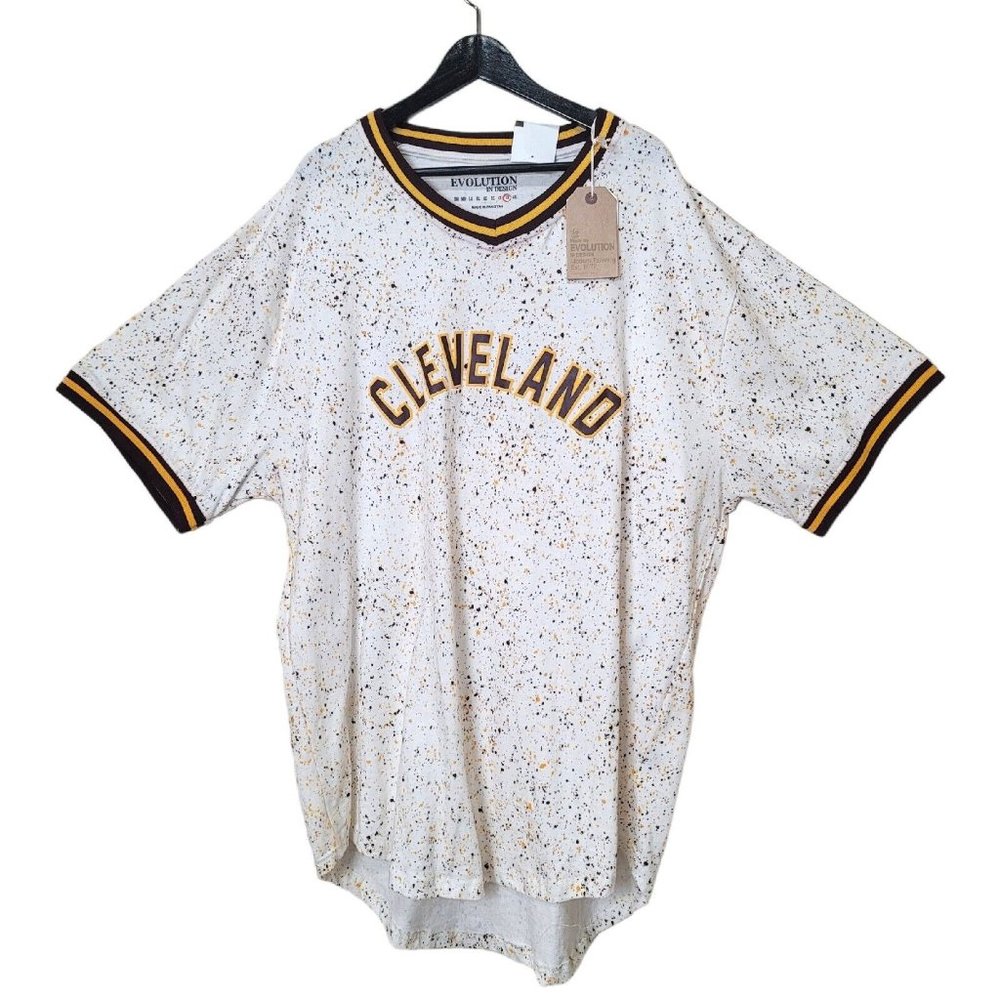 EVOLUTION In Design 5XL Men's Cleveland 33 Short Sleeve T Shirt White Yello NWT